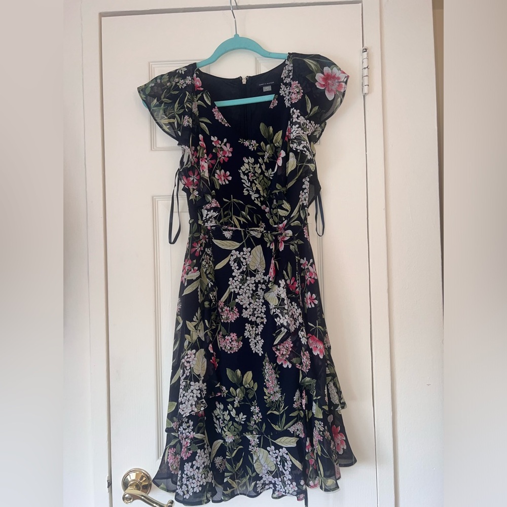 Tommy Hilfiger Dress Floral Size 4